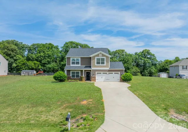 Photo 2 of Single family home for sale at 4043 Avis Way, Monroe, NC 28110 | MLS# 4382006 | Listing updated on 2026-08-02