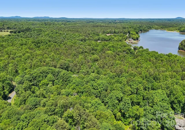 4th image of 0 Catawba Cove Dr, Belmont, NC 28012 | MLS# 4382024