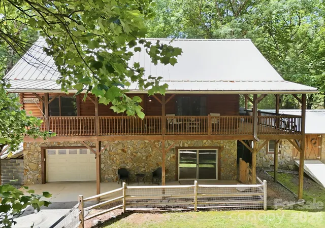 Homes for sale in Nebo, NC | 25 Theresa Terrace Rd, Nebo, NC 28761 | MLS# 4382036
