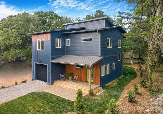 1st image of 14 Da Vinci Ct, Asheville, NC 28806 | MLS# 4382052