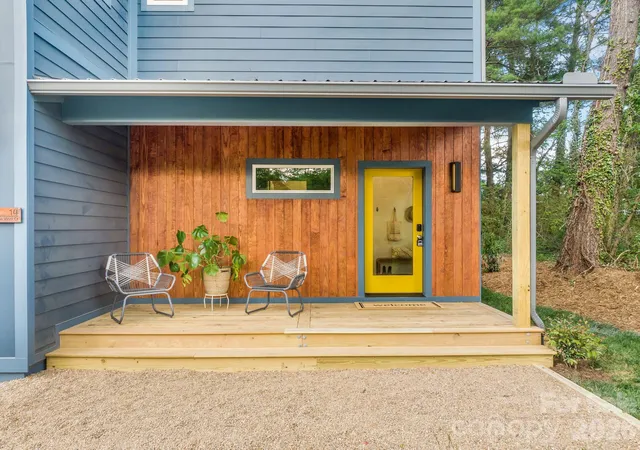 2nd image of 14 Da Vinci Ct, Asheville, NC 28806 | MLS# 4382052