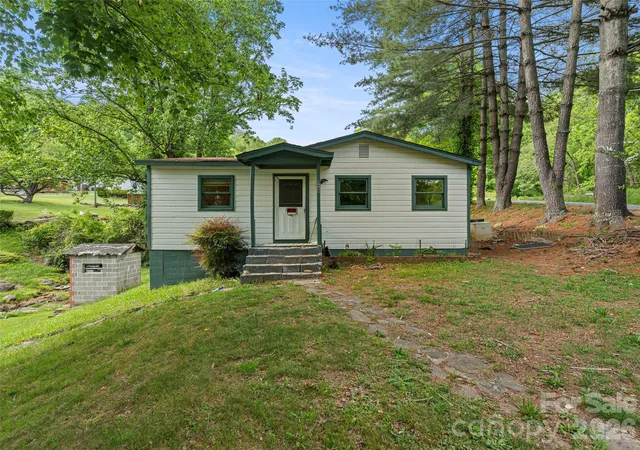Single family home for sale at 1669 Fisher Crk Rd, Sylva, NC 28779 | MLS# 4382128