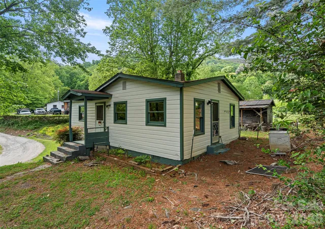 Homes for sale in Sylva, NC | 1669 Fisher Creek Rd, Sylva, NC 28779 | MLS# 4382128