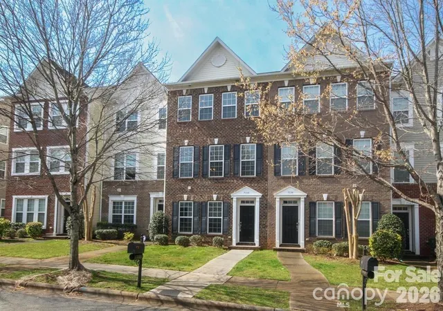 1st image of 7139 Brighton Park Dr, Mint Hill, NC 28227 | MLS# 4382151