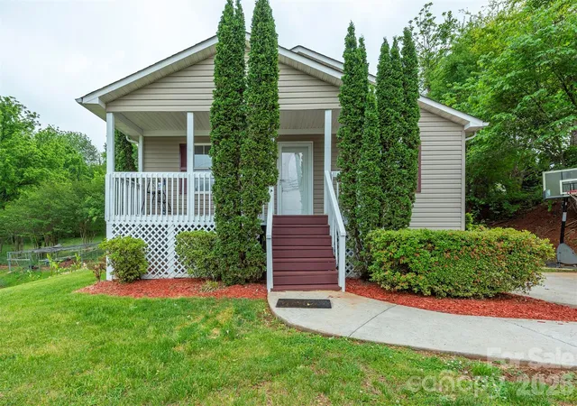 1st image of 104 Bethel St, Morganton, NC 28655 | MLS# 4382152