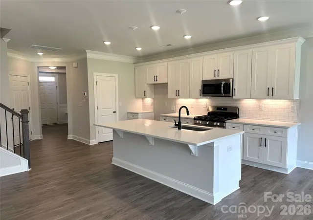Photo 2 of Townhouse for sale at 122 Pointer Trl, Troutman, NC 28166 | MLS# 4382157 | Listing updated on 2026-08-26