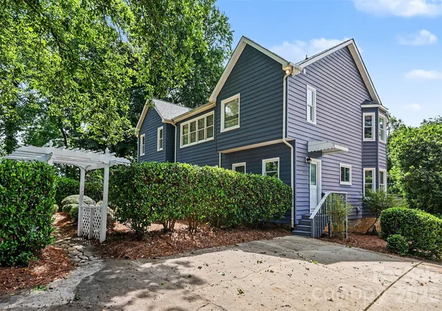 3rd image of 6605 Amos Smith Rd, Charlotte, NC 28214 | MLS# 4382187