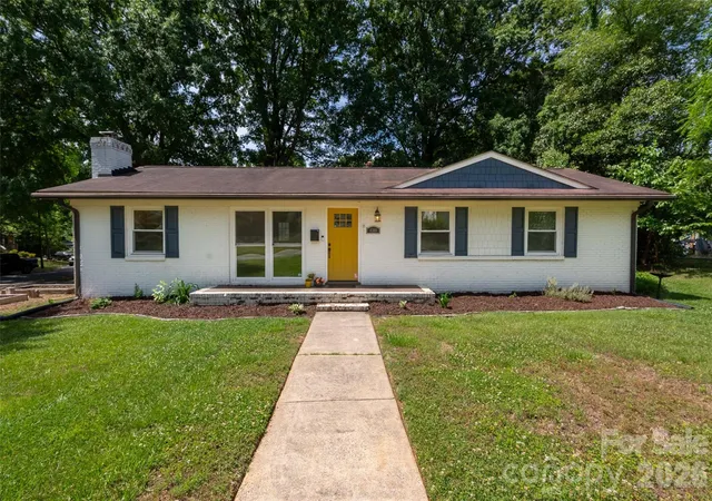 Photo 1 of Single family home for sale at 4300 Dowling Dr, Charlotte, NC 28205 | MLS# 4382193 | Listing updated on 2026-09-26