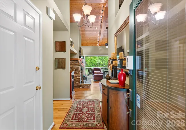 Homes for sale in Lake Toxaway, NC | 560 Toxaway Ct, Lake Toxaway, NC 28747 | MLS# 4382223