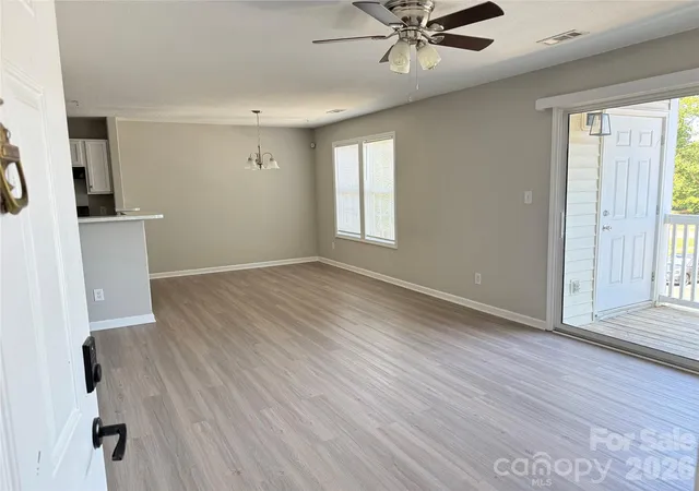 4th image of 1063 Triece Ln, Charlotte, NC 28215 | MLS# 4382268