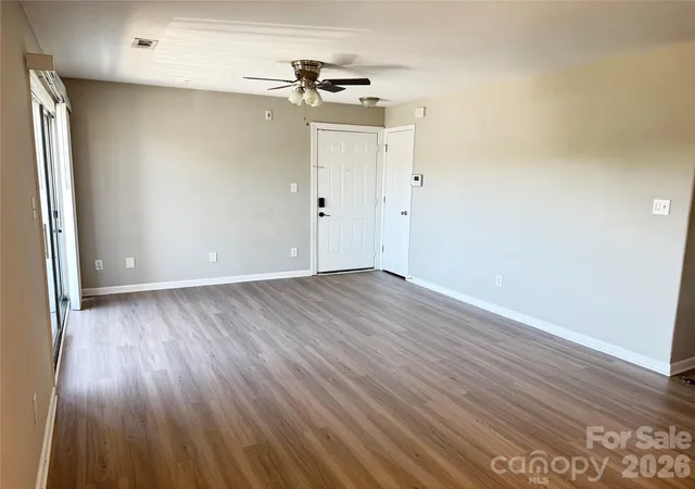 5th image of 1063 Triece Ln, Charlotte, NC 28215 | MLS# 4382268