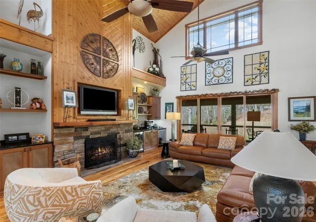 Photo 4 of Single family home for sale at 324 Austin Mountain Dr, Burnsville, NC 28714 | MLS# 4382357 | Listing updated on 2026-08-05