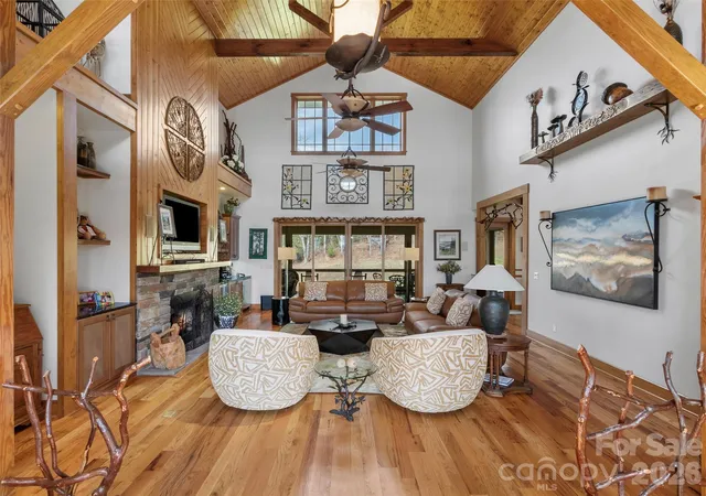 Photo 5 of Single family home for sale at 324 Austin Mountain Dr, Burnsville, NC 28714 | MLS# 4382357 | Listing updated on 2026-08-05