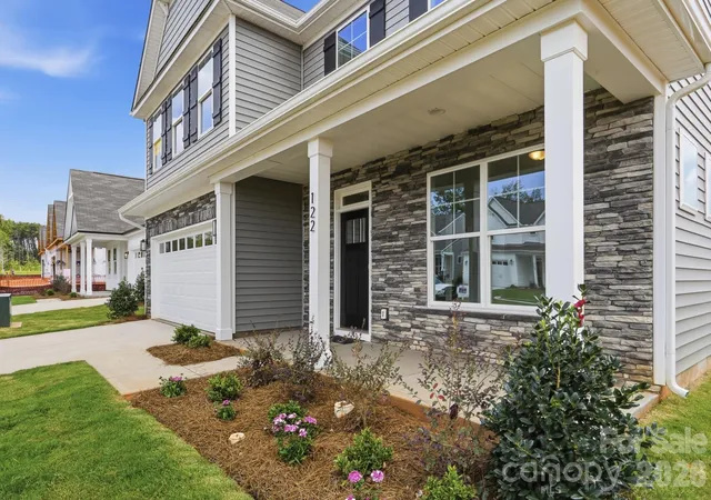 Photo 2 of Single family home for sale at 124 Swing Ln, Troutman, NC 28166 | MLS# 4382366 | Listing updated on 2026-10-03