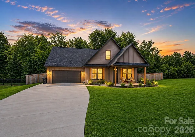 Photo 1 of Single family home for sale at 27698 Taylor Ln, Albemarle, NC 28001 | MLS# 4382377 | Listing updated on 2026-10-12