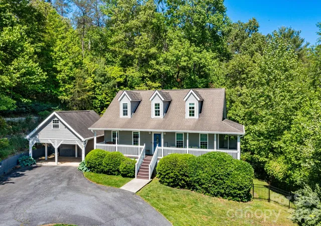 Homes for sale in Leicester, NC | 215 Butternut Ln, Leicester, NC 28748 | MLS# 4382382