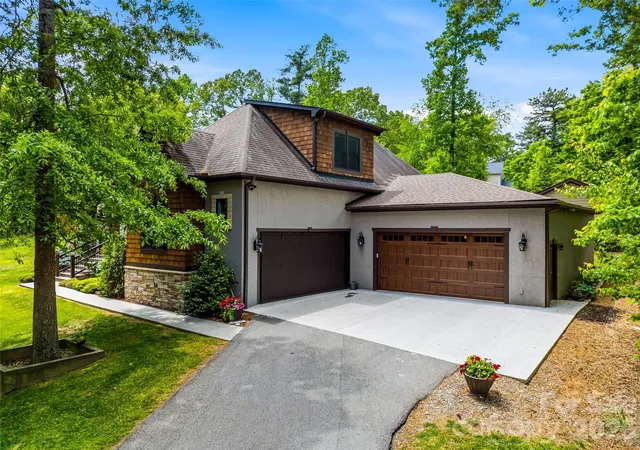 Photo 2 of Single family home for sale at 112 Caleb Dr, Fletcher, NC 28732 | MLS# 4382411 | Listing updated on 2026-09-20