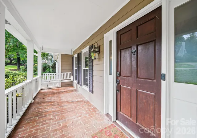 3rd image of 5479 Gunpowder Dr, Hickory, NC 28601 | MLS# 4382417