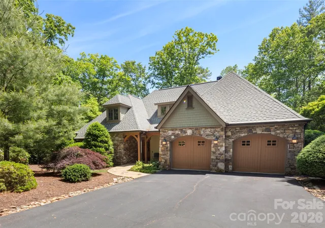 Photo 2 of Single family home for sale at 41 Hidden Hills Way, Arden, NC 28704 | MLS# 4382429 | Listing updated on 2026-10-04