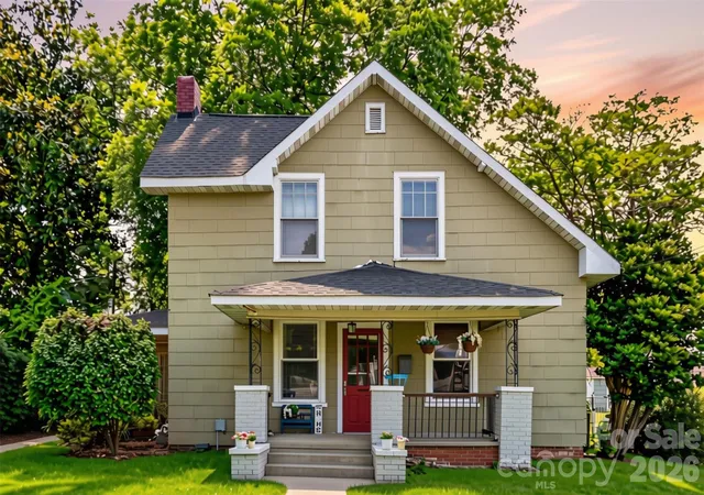 Photo 2 of Single family home for sale at 352 Pendleton St, Rock Hill, SC 29730 | MLS# 4382469 | Listing updated on 2026-09-15