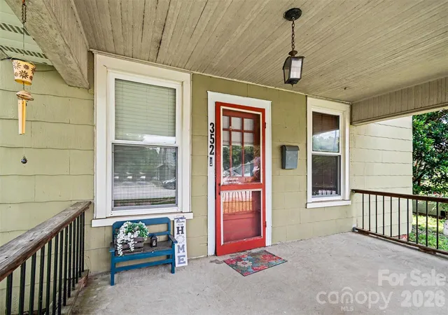 Photo 3 of Single family home for sale at 352 Pendleton St, Rock Hill, SC 29730 | MLS# 4382469 | Listing updated on 2026-09-15