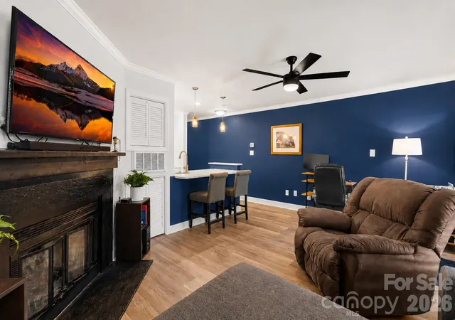 2nd image of 244 S Cedar St #3, Charlotte, NC 28202 | MLS# 4382473