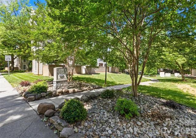 2nd image of 244 S Cedar St, Charlotte, NC 28202