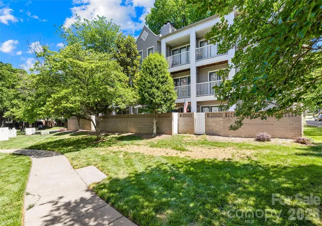 24th image of 244 S Cedar St #3, Charlotte, NC 28202 | MLS# 4382473