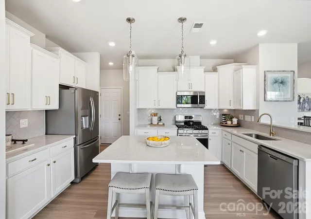 2nd image of 16732 Cozy Cove Rd, Charlotte, NC 28278 | MLS# 4382476