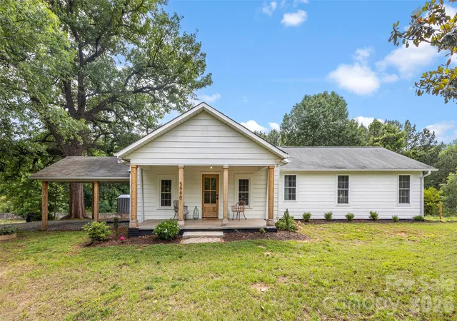 Homes for sale in Tryon, NC | 5990 S Nc 9 Hwy, Tryon, NC 28782 | MLS# 4382482