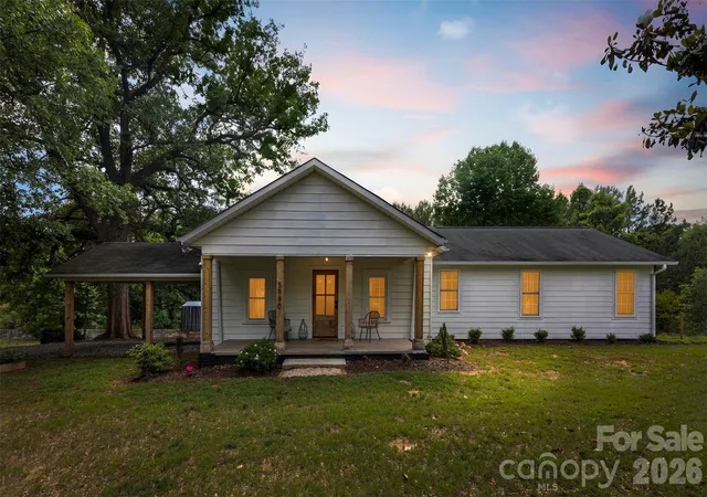 Homes for sale in Tryon, NC | 5990 S Nc 9 Hwy, Tryon, NC 28782 | MLS# 4382482