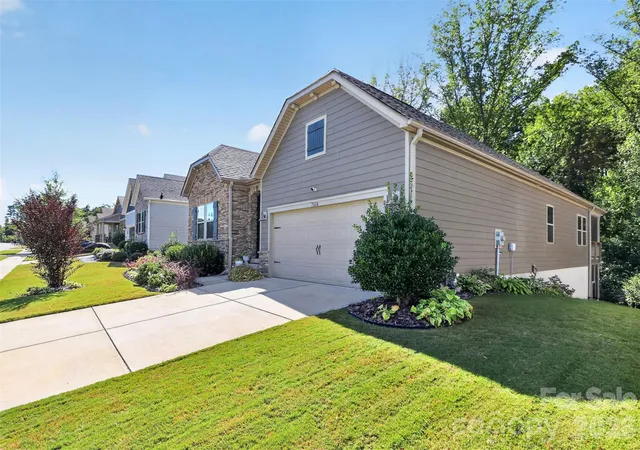 Photo 2 of Single family home for sale at 7614 Porrera St, Charlotte, NC 28214 | MLS# 4382494 | Listing updated on 2026-10-02