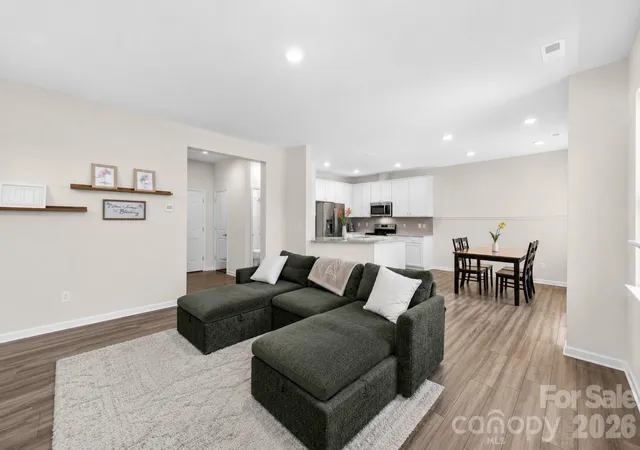 5th image of 13016 Lannister Dr, Charlotte, NC 28278 | MLS# 4382497