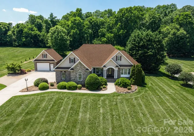 Photo 1 of Single family home for sale at 137 Natures Trl, Statesville, NC 28625 | MLS# 4382561 | Listing updated on 2026-09-19