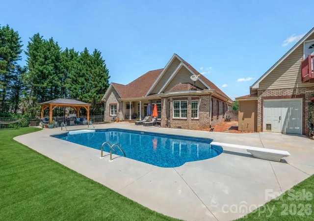 Photo 1 of Single family home for sale at 137 Natures Trl, Statesville, NC 28625 | MLS# 4382561 | Listing updated on 2026-10-17