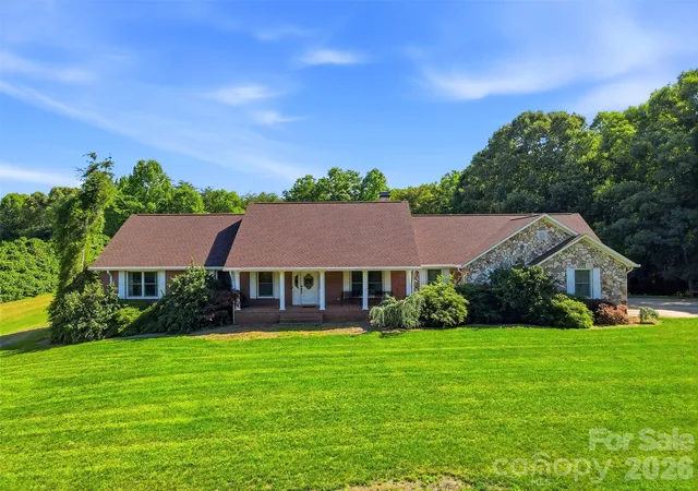 1st image of 6181 Willowbottom Rd, Hickory, NC 28602 | MLS# 4382562