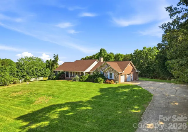 2nd image of 6181 Willowbottom Rd, Hickory, NC 28602 | MLS# 4382562