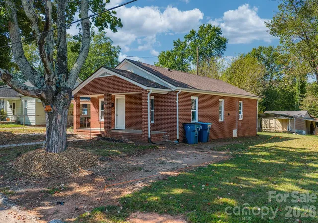 4th image of 728 21St St Sw, Hickory, NC 28602 | MLS# 4382575
