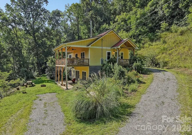 Photo 3 of Single family home for sale at 280 Kelses Valley Dr, Mars Hill, NC 28754 | MLS# 4382628 | Listing updated on 2026-08-02