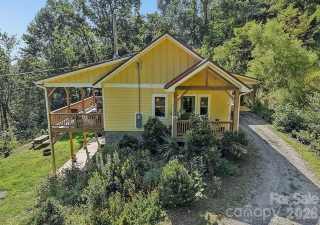 Photo 4 of Single family home for sale at 280 Kelses Valley Dr, Mars Hill, NC 28754 | MLS# 4382628 | Listing updated on 2026-08-02