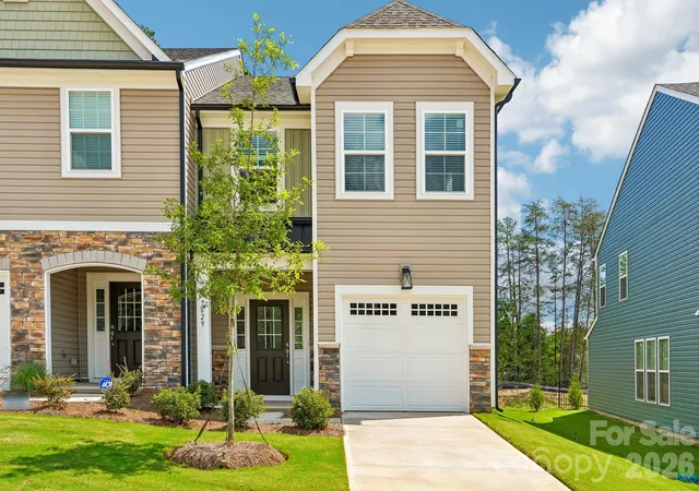 Townhouse for sale at 7629 Ethora Way, Charlotte, NC 28216 | MLS# 4382642