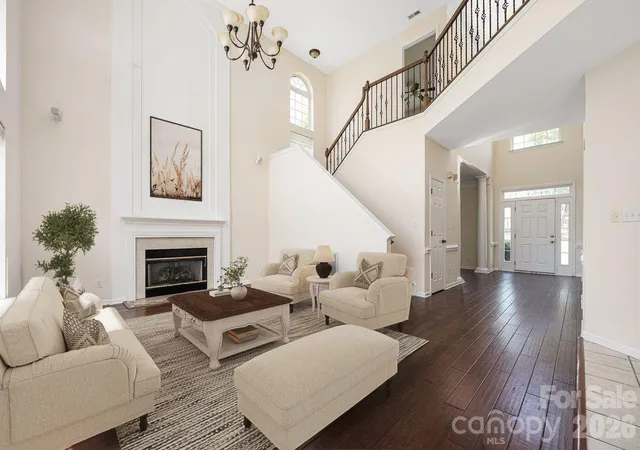 2nd image of 9512 Autumn Applause Dr, Charlotte, NC 28277 | MLS# 4382664