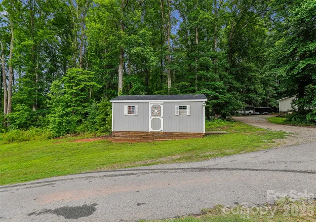 Homes for sale in Denver, NC | 6673 Forney Hill Rd, Denver, NC 28037 | MLS# 4382678