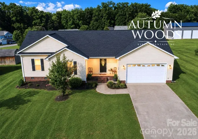 Homes for sale in Kings Mountain, NC | 158 Autumn Woods Dr, Kings Mountain, NC 28086 | MLS# 4382691