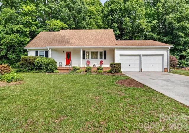 2nd image of 1303 Wildwood Dr, Kannapolis, NC 28081 | MLS# 4382701