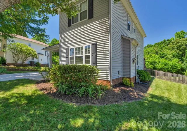 Photo 3 of Single family home for sale at 107 Howe St, Belmont, NC 28012 | MLS# 4382704 | Listing updated on 2026-10-07