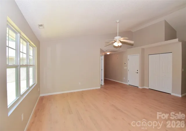 4th image of 176 Clear Creekside Dr, Hendersonville, NC 28792 | MLS# 4382711