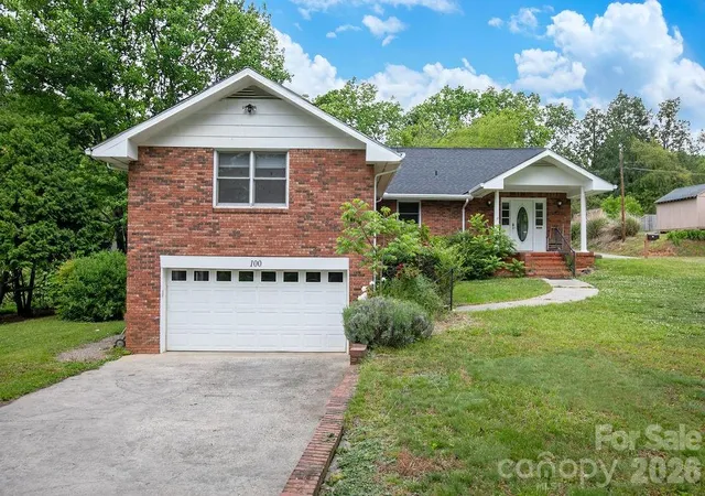 Homes for sale in Brevard, NC | 100 Kilpatrick St, Brevard, NC 28712 | MLS# 4382761