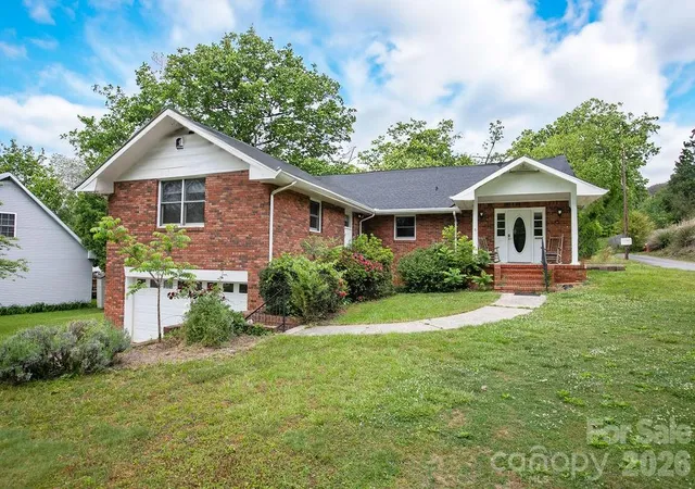 Homes for sale in Brevard, NC | 100 Kilpatrick St, Brevard, NC 28712 | MLS# 4382761
