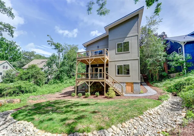 3rd image of 30 Sand Hill Rd, Asheville, NC 28806 | MLS# 4382772